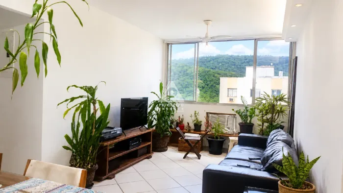 Apartamento de 3 quartos, com vaga e infraestrutura à venda em Laranjeiras