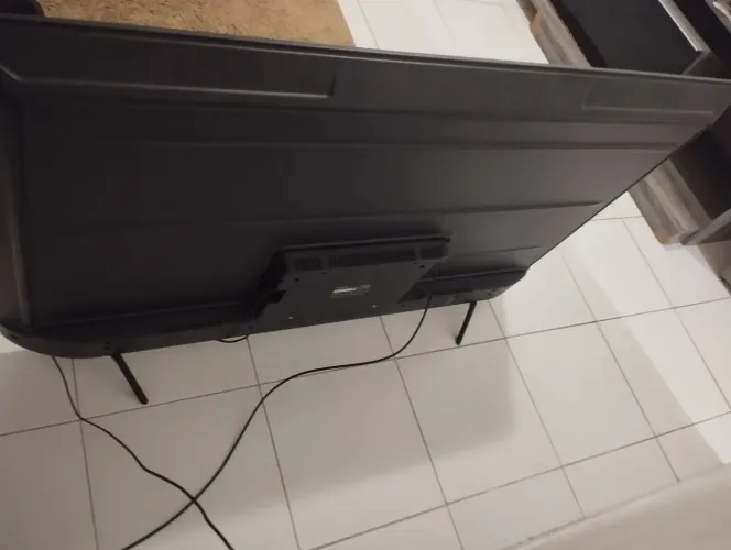 Tv 55 polegas 2 meses de uso. 