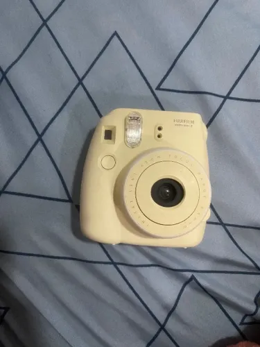 Câmera fotográfica polaroide instax mini 8 fugifilm
