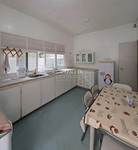 Casa com 8 quartos em Madalena