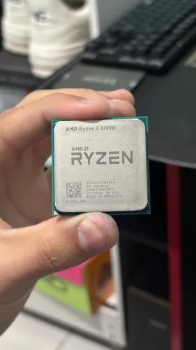 Ryzen 3 3200G AM4 | 4 Núcleos + Radeon Vega 8