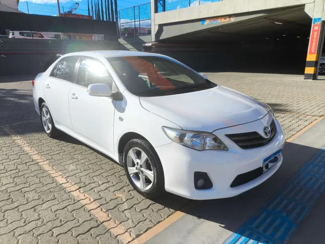 Toyota Corolla XEI 2.0 Flex 16V Aut. 2013