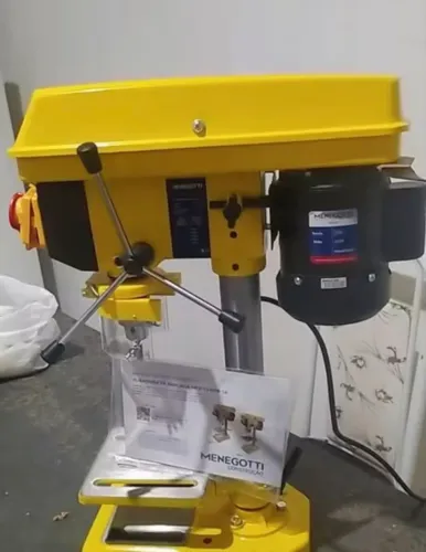 Furadeira de bancada nova