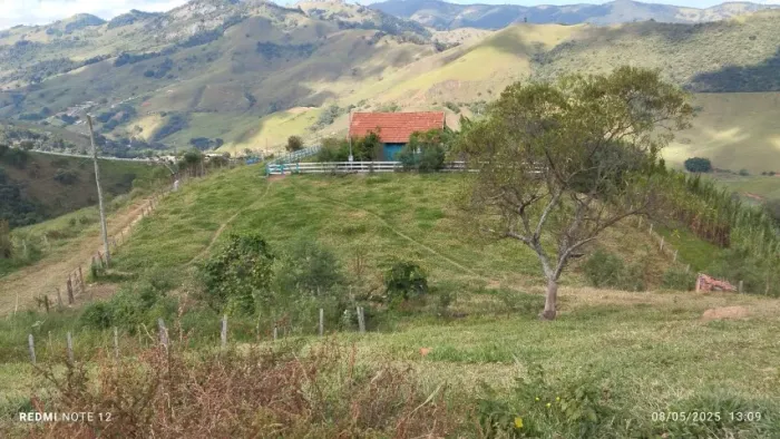Vista Deslumbrante!! Chácara de 6.000m2 no alto de Delfim Moreira - MG