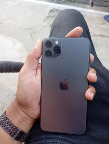 IPhone 11 Pro Max Top