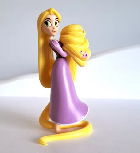 miniatura rapunzel bullyland cabelo