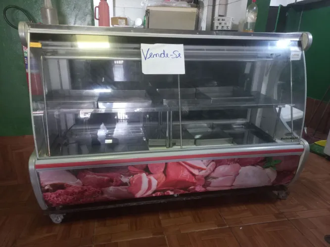 Vende se um expositor de açougue