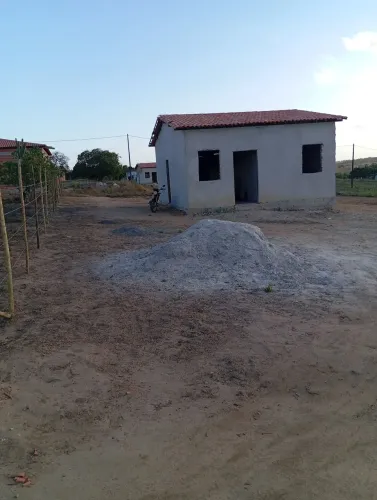 Vendo uma casa no Retiro de coração de Maria