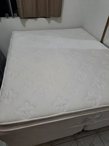 Colchão semi novo