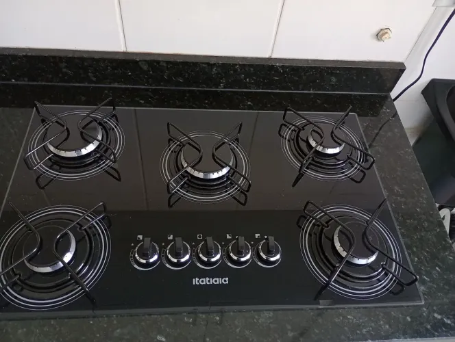 Cooktop Itatiaia 5 bocas sem uso