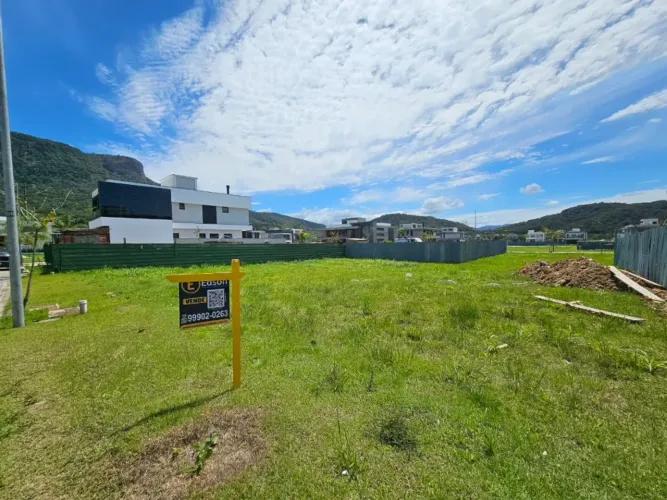 Reserva da Pedra, lote 300m²