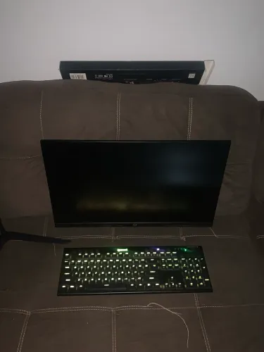 Monitor e teclado gamer 