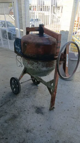 Betoneira 150 litros 