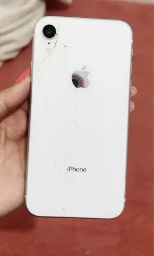 iPhone XR branco 64gb