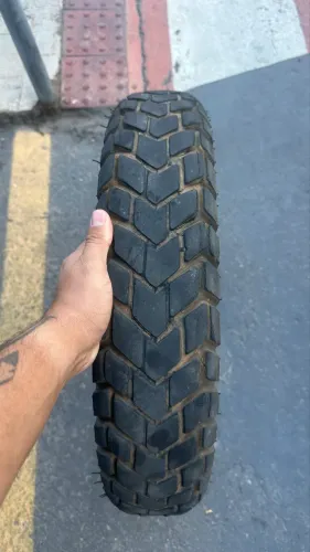 PNEU DE MOTO