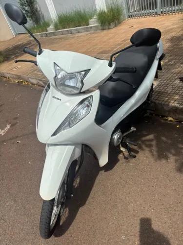 Honda Biz 125 EX/ 125 EX Flex 2025