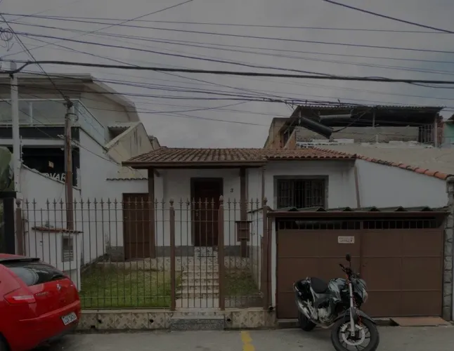 Aluga-se garagem 