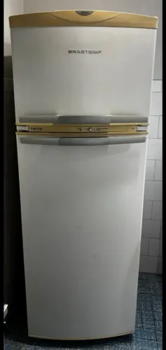 Geladeira Brastemp 350L Frost Free