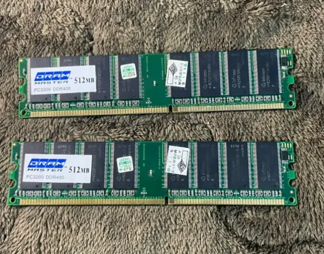 Memória Ram Ddr400 Pc3200 1gb (2x512mb) Desktop
