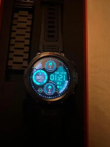 Smartwatch Tático Eigiis KE3 pouquíssimo uso