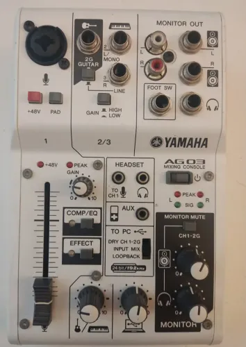 Interface Yamaha Ag03, excelente para apresentações, podcasts e gravações 