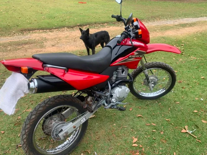 Vendo Bros 125 ano 2005 es