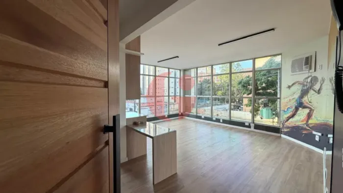 Sala comercial para locação no condomínio Carlino Rossi cm 1 banheiro e 1 vaga de garagem