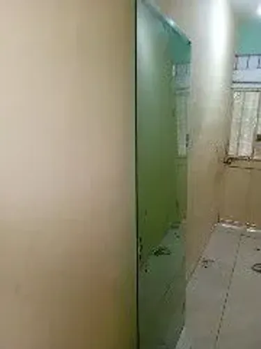 Porta de vidro  duas folhas uma fixa uma de correr 1,26 de largura por 2,15 /1m por 2,20 