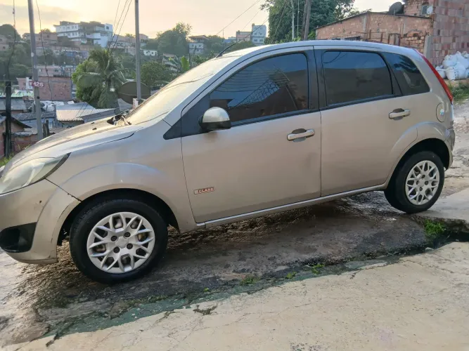 Ford Fiesta 1.0 8V Flex/class 1.0 8V Flex 5P 2012
