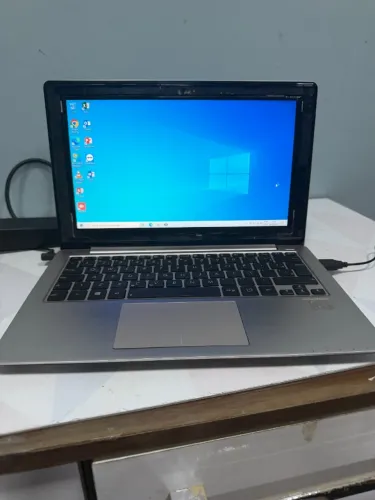 Notebook ASUS Vivobook S200E Intel Core i3 2ª Geração HD 300GB + Mouse USB  