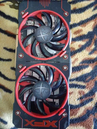 PLACA DE VÍDEO XFX