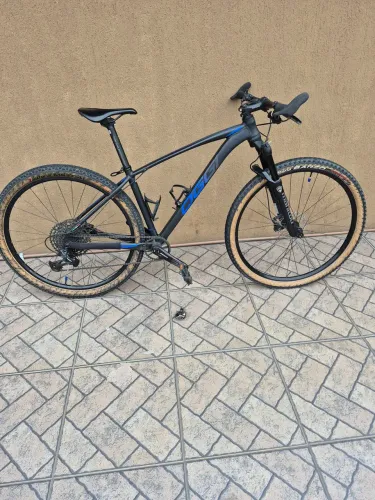 Vendo bike oggi 7.4  aro 29  17 12v