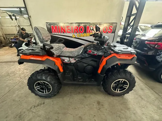 QUADRICICLO MXF XWOFL 700L 