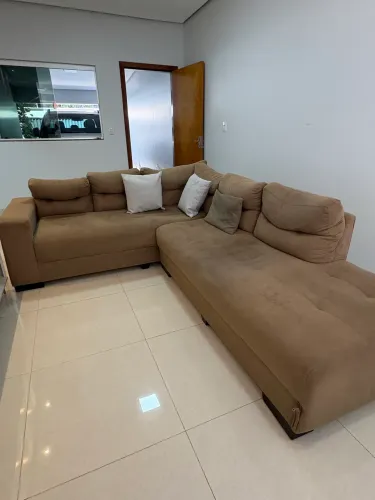 Sofá em L