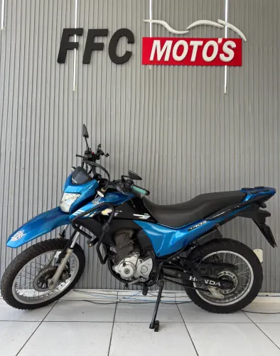 Bros 160 ESDD ano 2019 IPVA 2026 pago Faço Financiamento