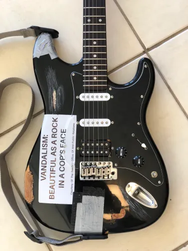 Guitarra Kurt Cobain (Eagle) - Stratocaster c\ upgrades!