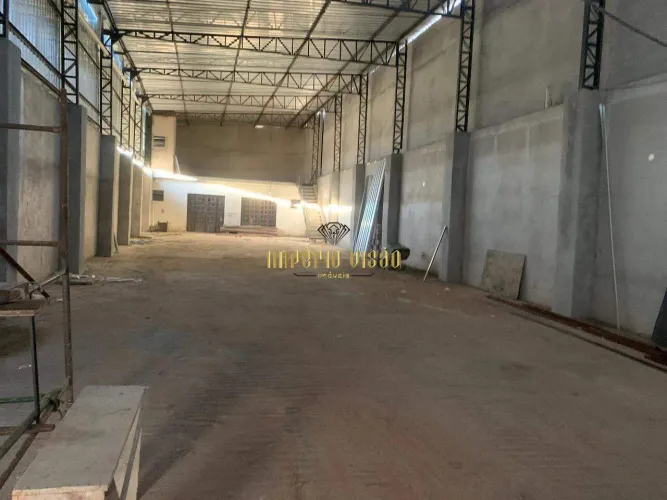 Galpão de 380 M² para locação no Bairro Mogi moderno em Mogi das Cruzes- SP