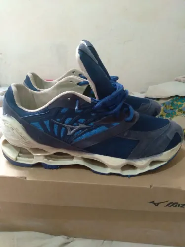 Tênis mizuno