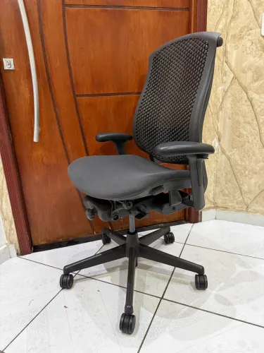 cadeira herman miller celle versão completa