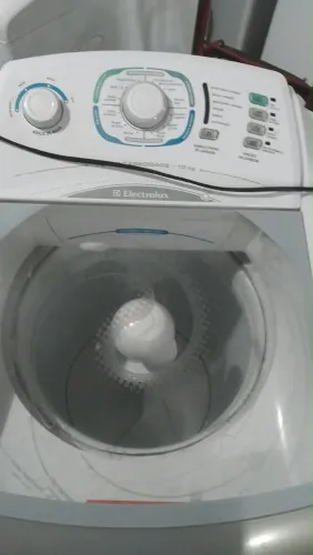 Máquina de lavar Electrolux 10kg 127V