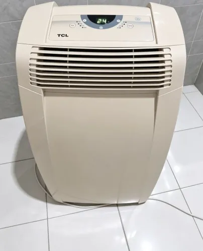 Ar portatil 12.000 btus 2700 loja quente e frio quero 750 Voltagem 220