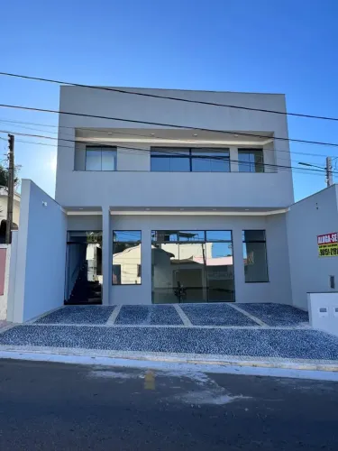 Ponto comercial/Loja/Box para aluguel tem 195 metros quadrados