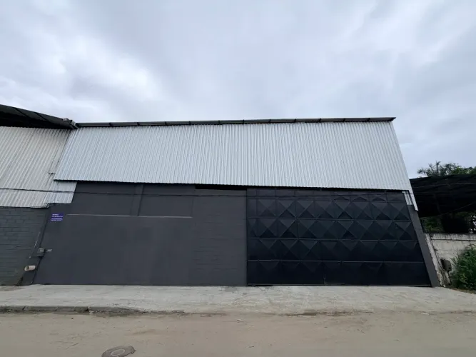 Vendo ou Alugo Galpão 1075m2