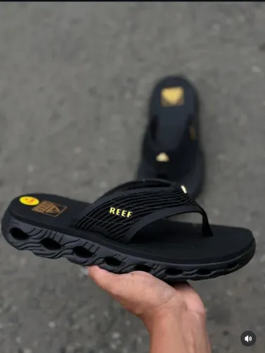Chinelo REEF VISION Premium.