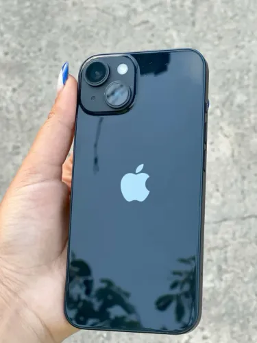Vendo ou troco iPhone 14 black meia noite perfeito sem nenhuma raladura e sem peça trocada