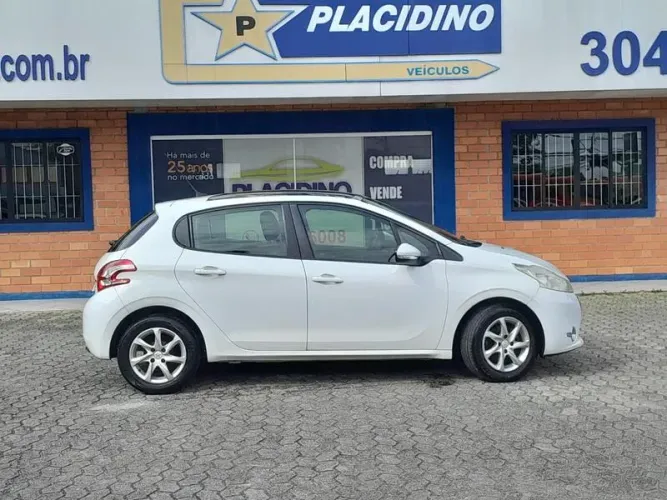 Peugeot 208 Allure 1.5 Flex 8V 5P 2014