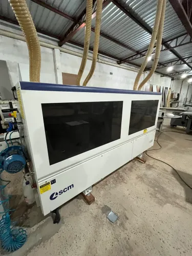 Vendo seccionadora e coladeira SCM