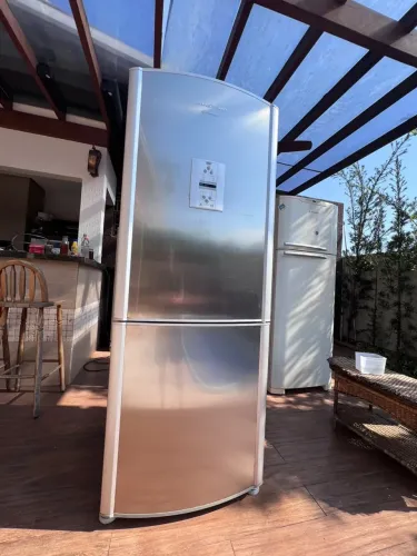 Geladeira Brastemp Inverse Inox (BRE49B) 425L