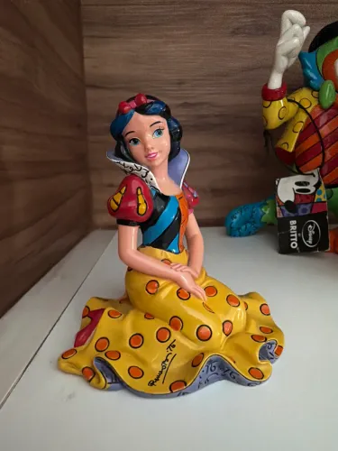 Branca de neve sentada - Colecionador