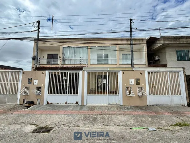 Sobrado a Venda no bairro Areias - Camboriú, SC